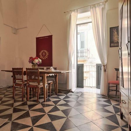 Slow Lecce - Old Town Apartment Sit Exteriör bild