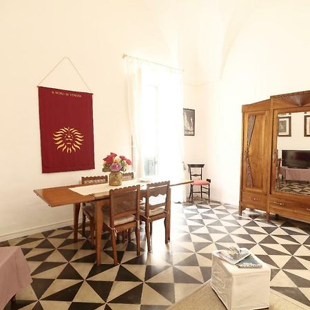 Slow Lecce - Old Town Apartment Sit Exteriör bild