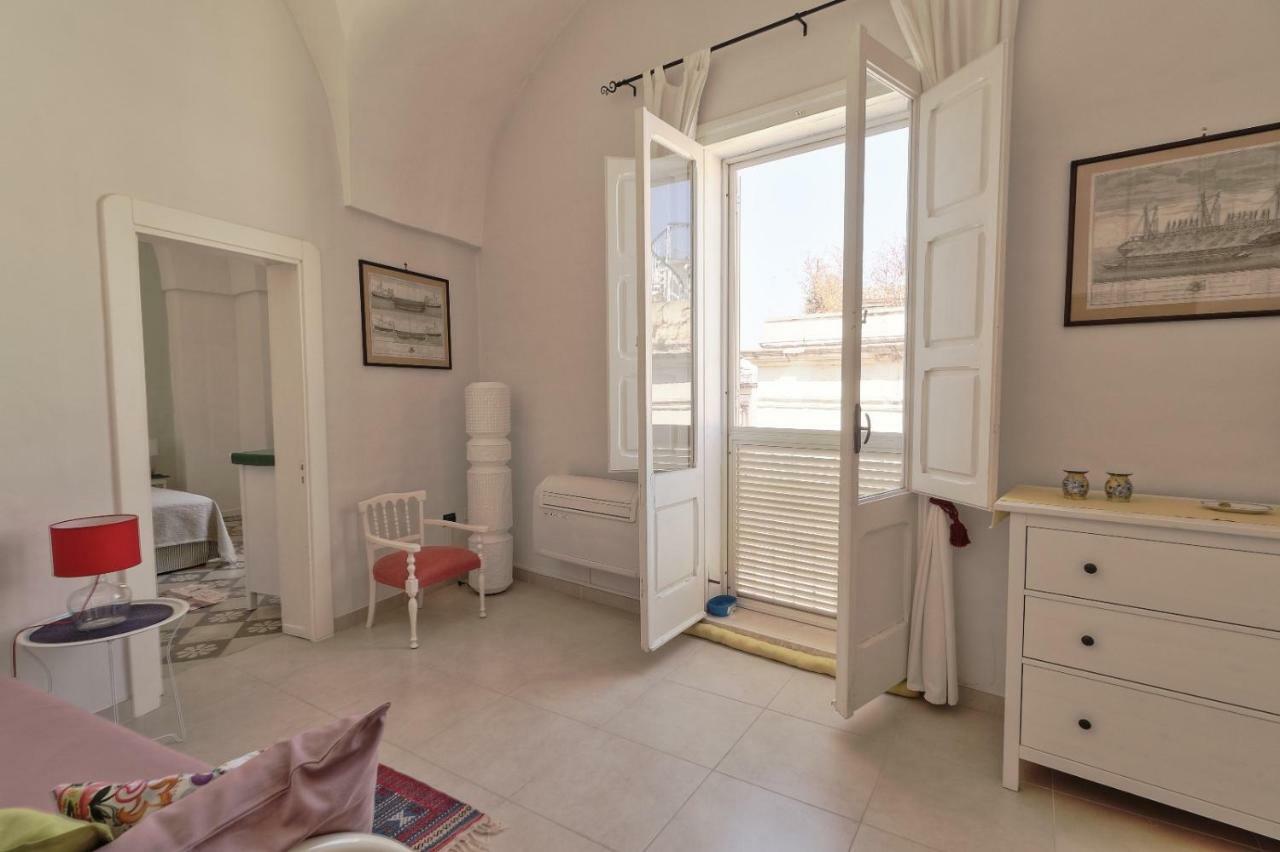 Slow Lecce - Old Town Apartment Sit Exteriör bild