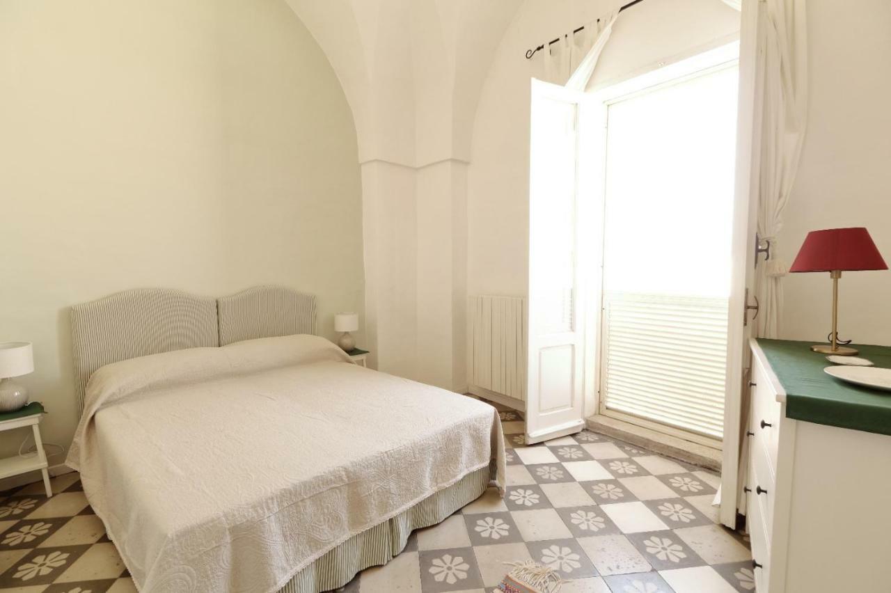 Slow Lecce - Old Town Apartment Sit Exteriör bild