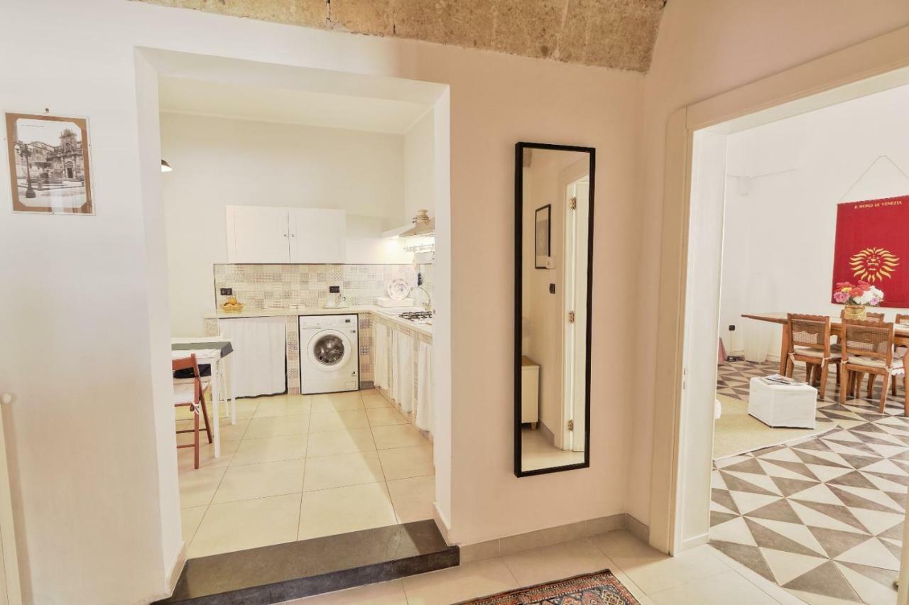 Slow Lecce - Old Town Apartment Sit Exteriör bild